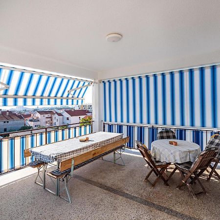 2 Bedroom Cozy Apartment In Zadar Extérieur photo