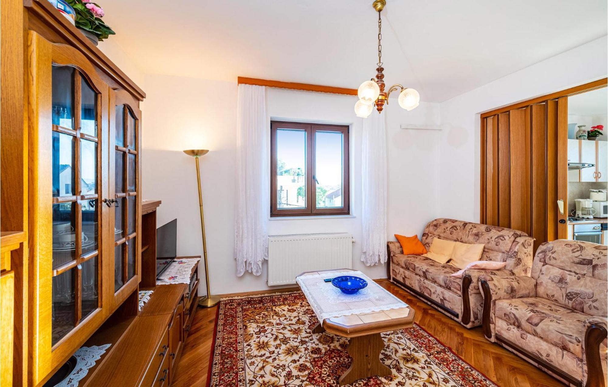 2 Bedroom Cozy Apartment In Zadar Extérieur photo
