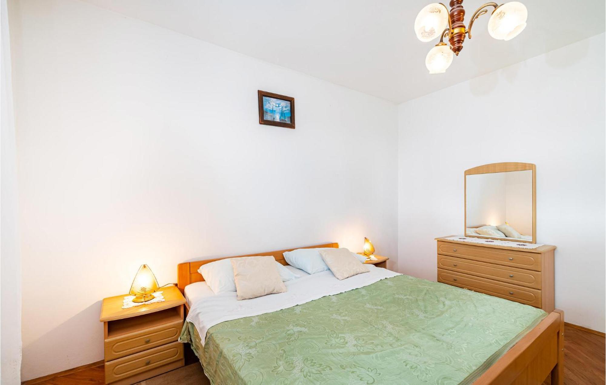 2 Bedroom Cozy Apartment In Zadar Extérieur photo