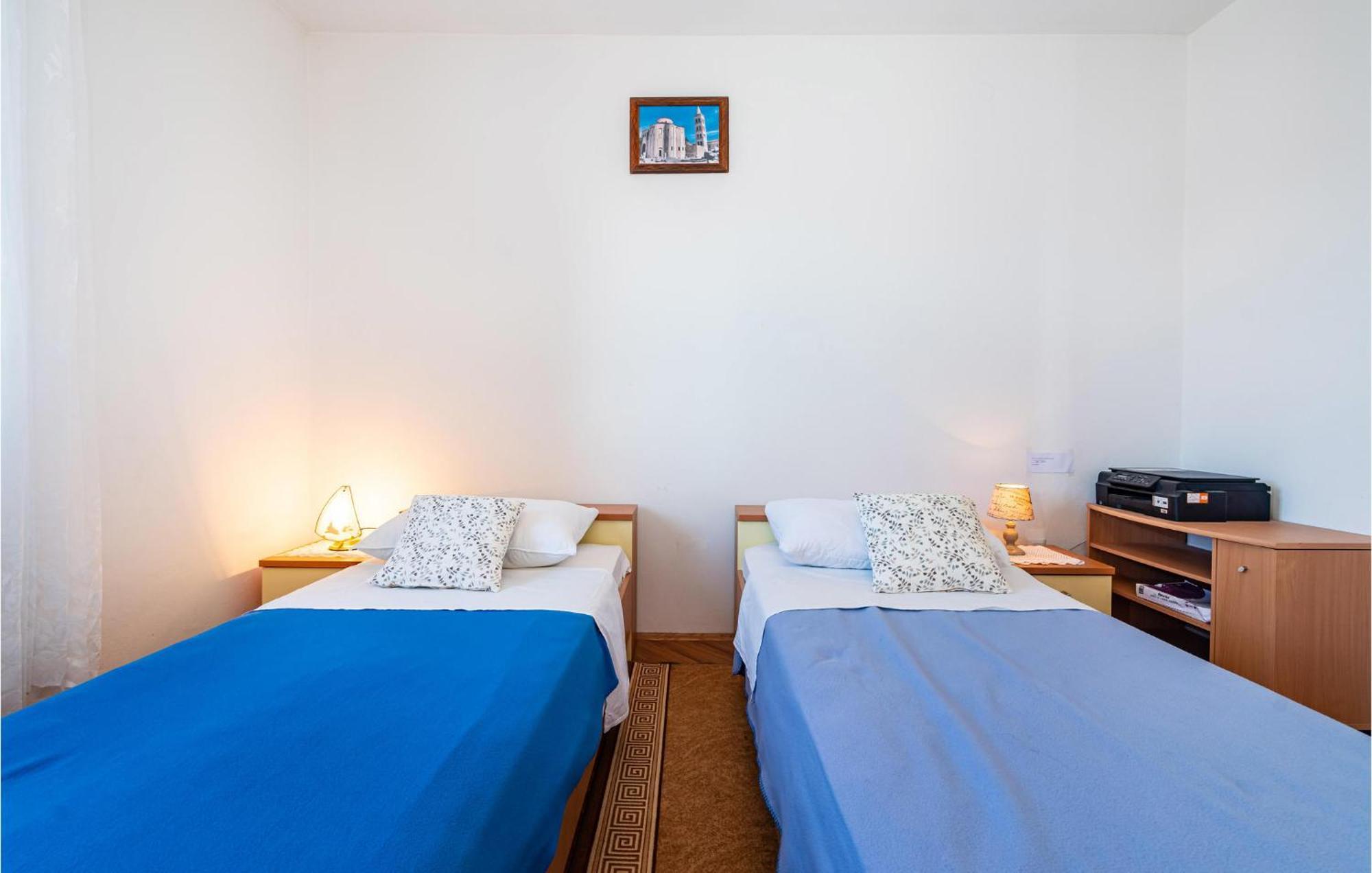 2 Bedroom Cozy Apartment In Zadar Extérieur photo