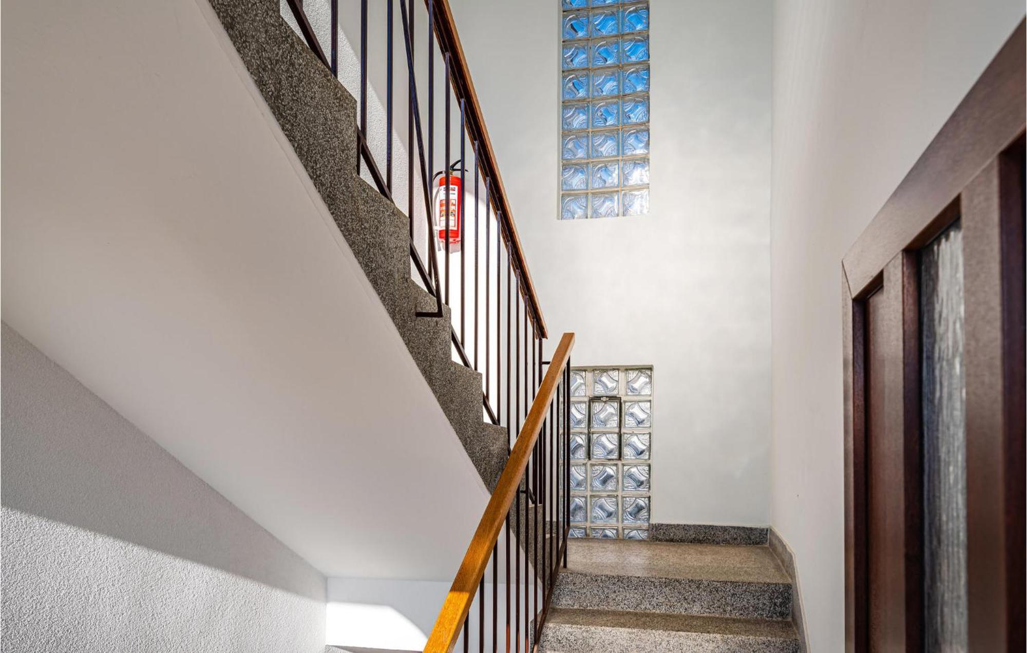 2 Bedroom Cozy Apartment In Zadar Extérieur photo